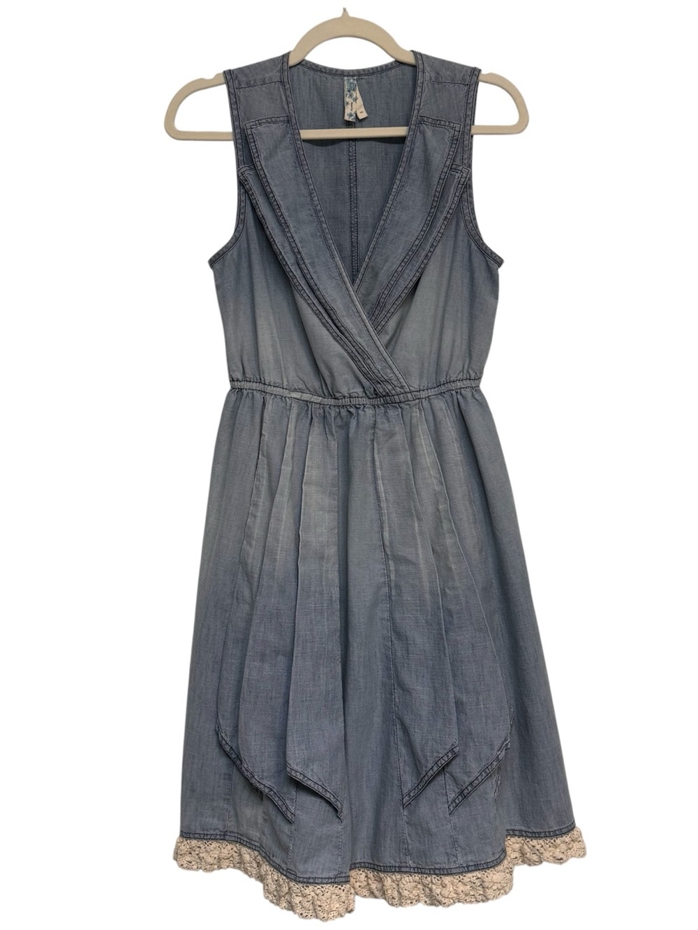 Anthropologie Maeve Chambray Denim Dress Pleated Faux Wrap V-Neck Lace Trim XS